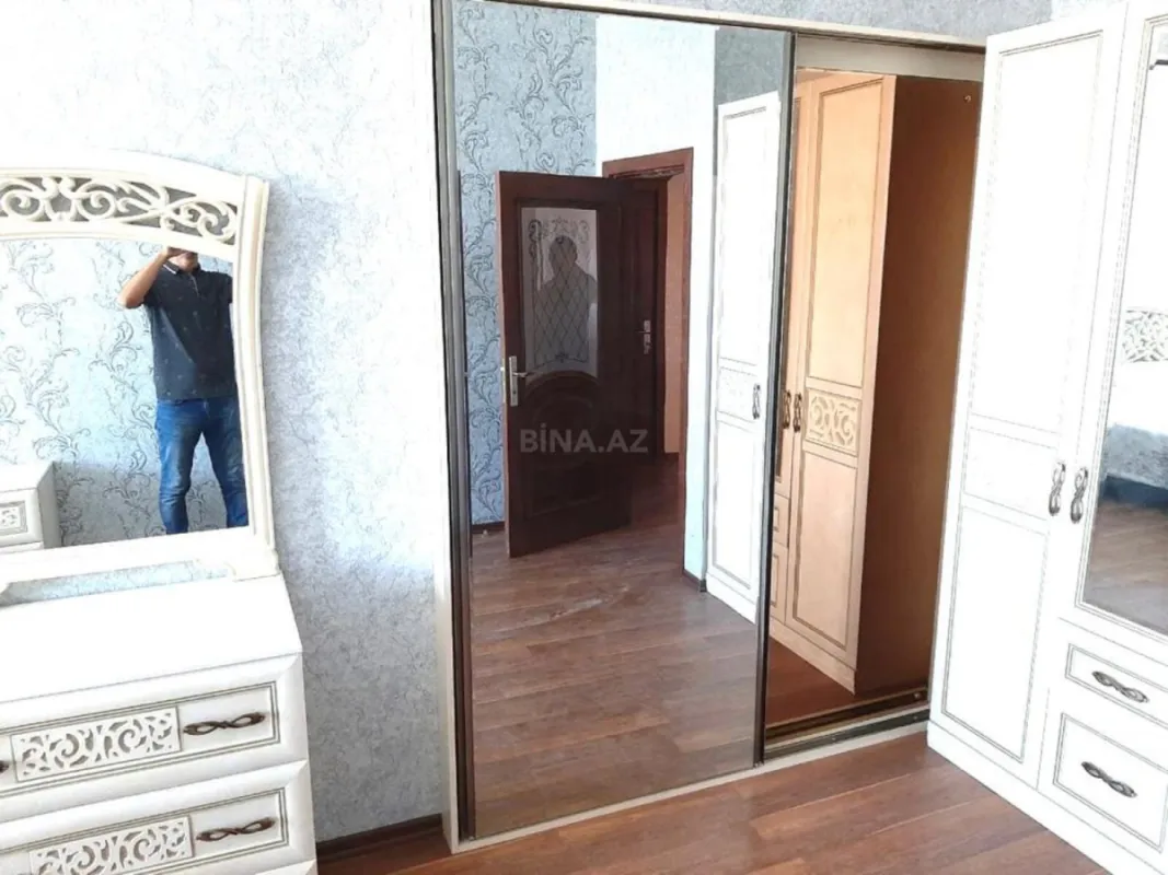 Kirayə verilir 4 otaqlı mənzil 170 m²