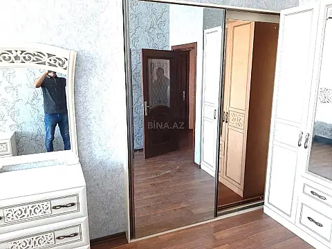 Kirayə verilir 4 otaqlı mənzil 170 m²