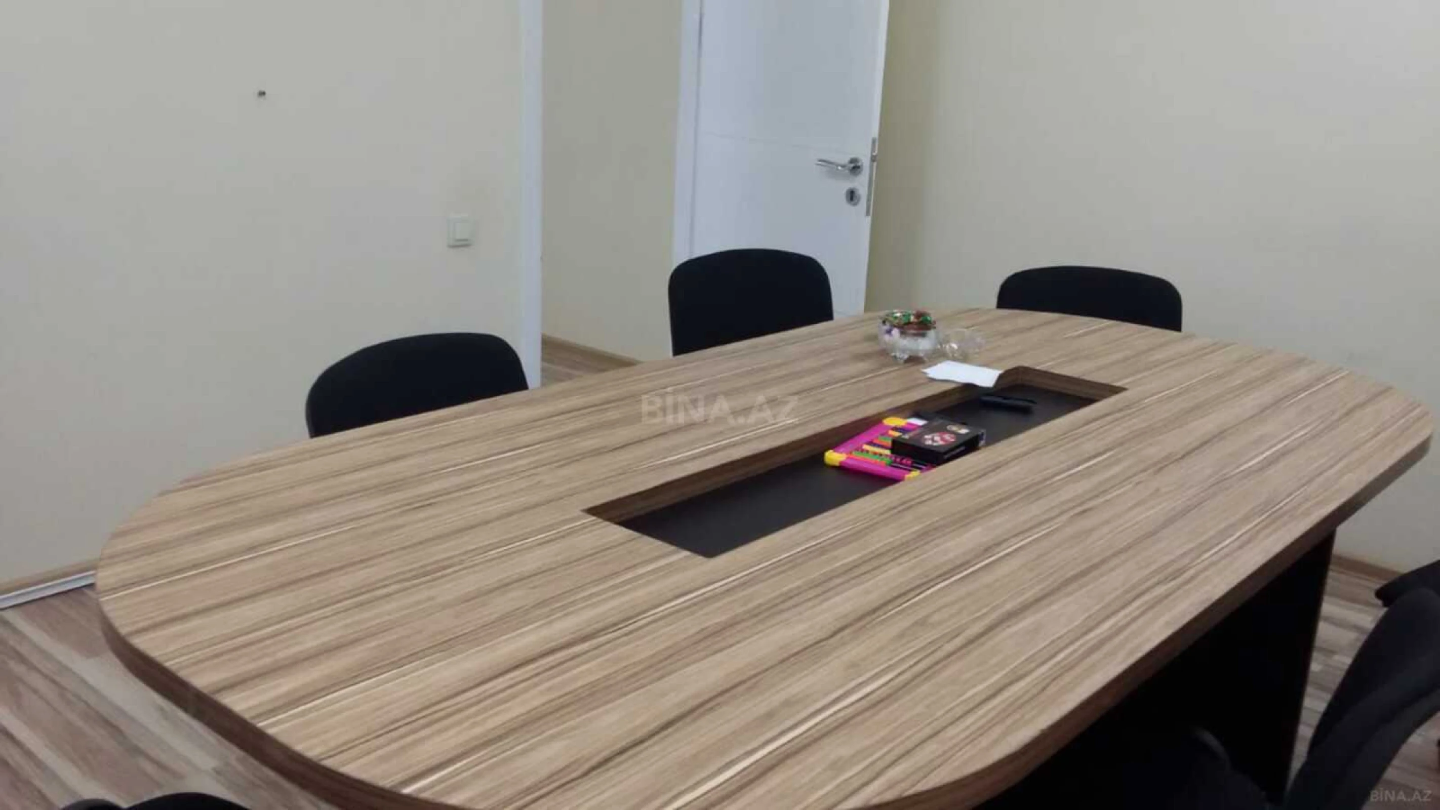 Kirayə verilir 3 otaqlı ofis 100 m²