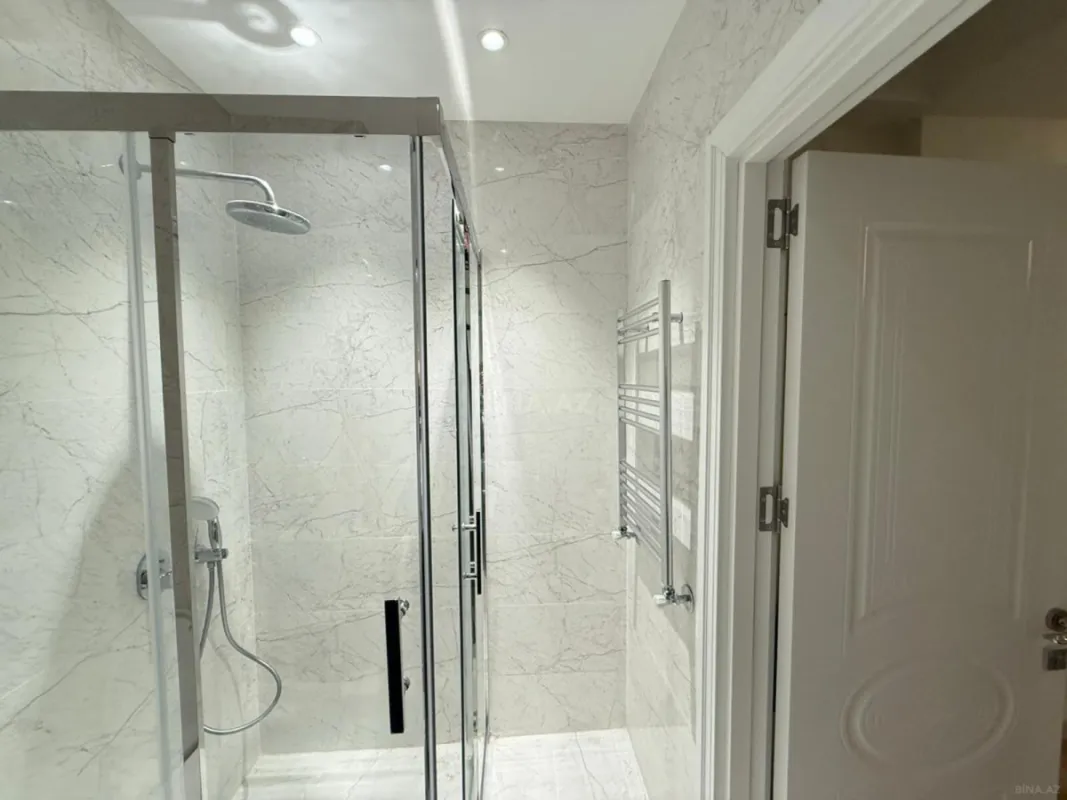 Kirayə verilir 2 otaqlı mənzil 75 m²