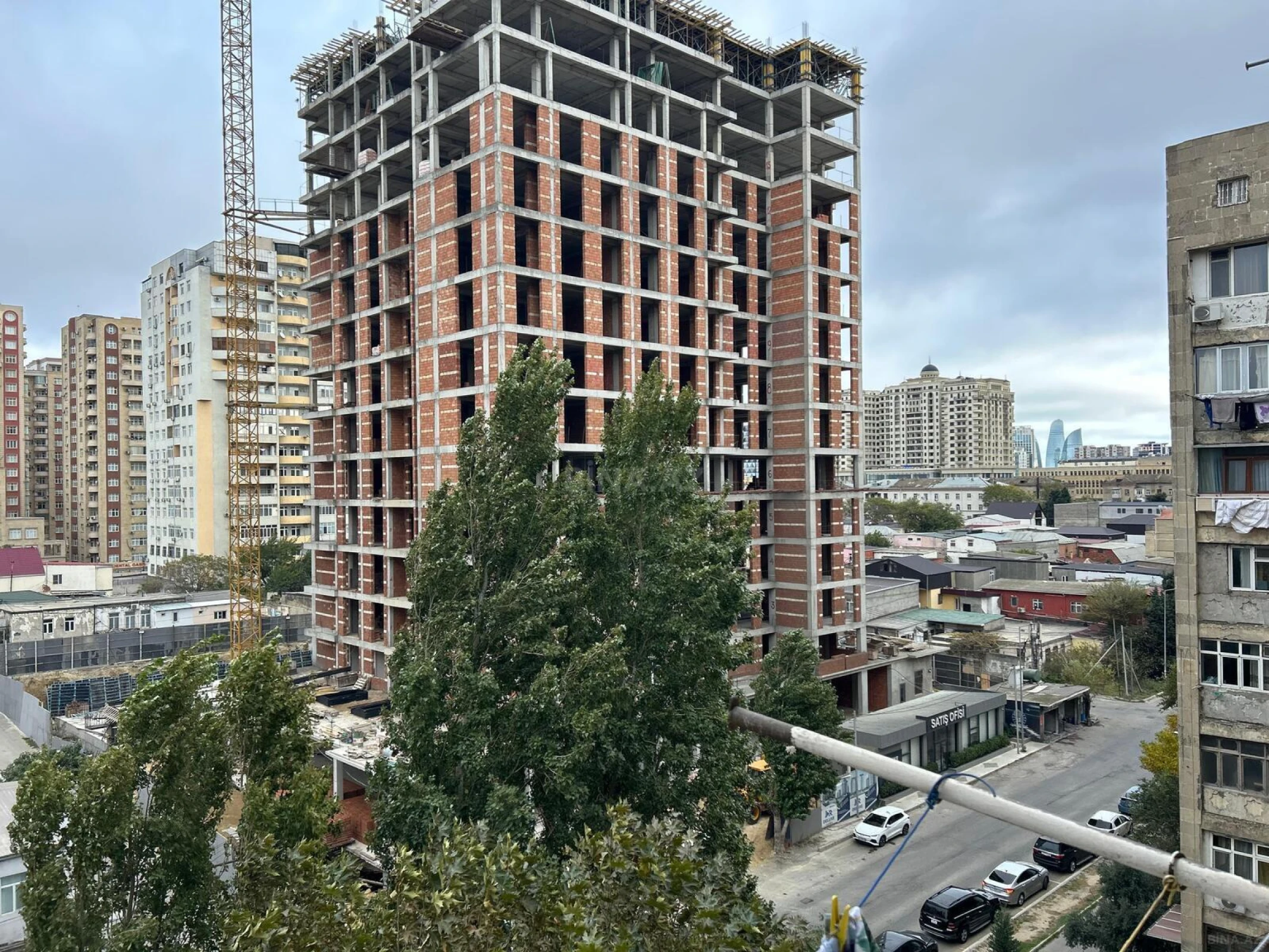 Satılır 3 otaqlı mənzil 78 m²