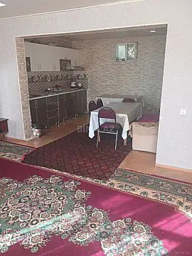 Satılır 6 otaqlı həyət evi 232 m²