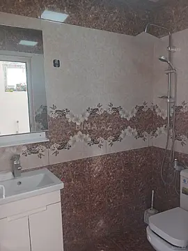 Satılır 6 otaqlı həyət evi 232 m²