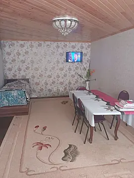 Satılır 6 otaqlı həyət evi 232 m²