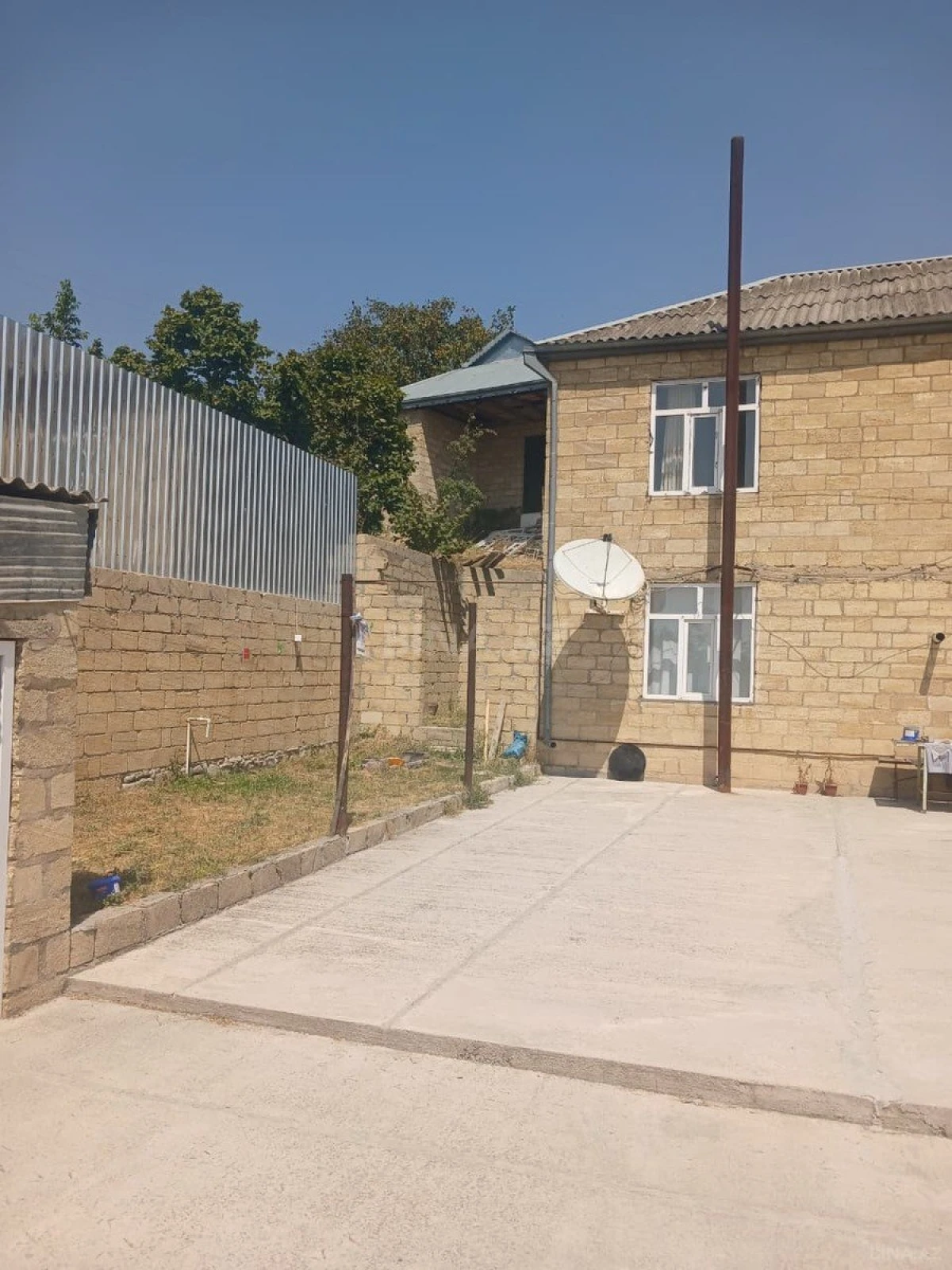 Satılır 6 otaqlı həyət evi 232 m²