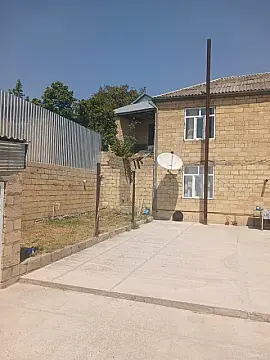 Satılır 6 otaqlı həyət evi 232 m²