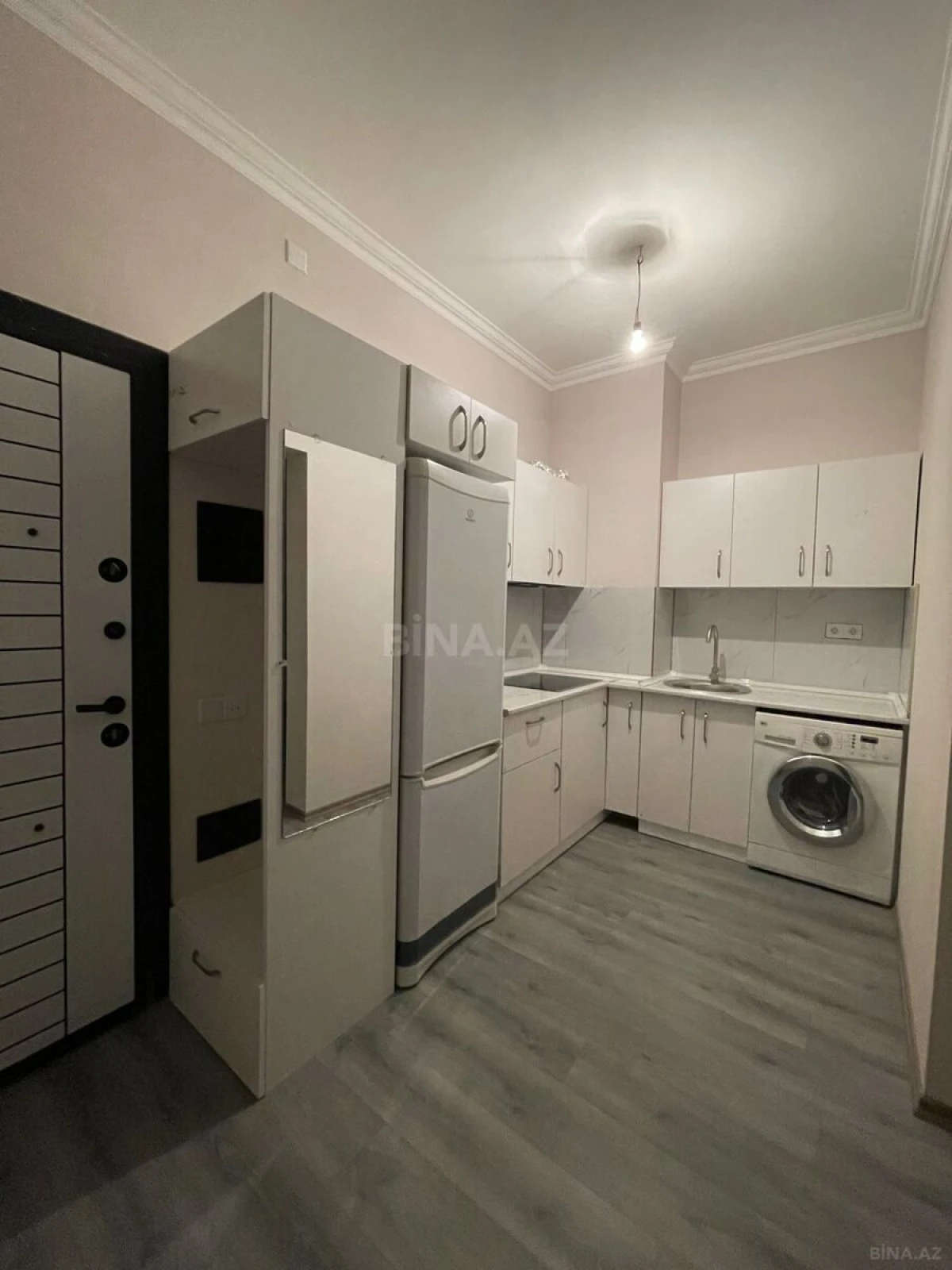 Kirayə verilir 2 otaqlı mənzil 60 m²