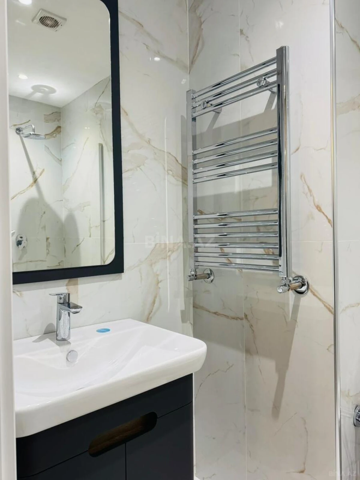 Kirayə verilir 2 otaqlı mənzil 55 m²