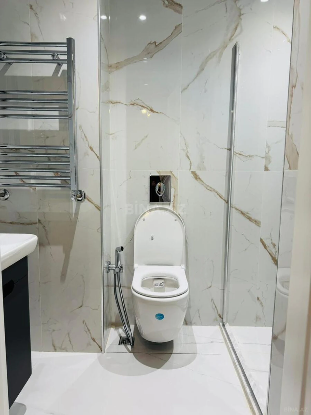 Kirayə verilir 2 otaqlı mənzil 55 m²