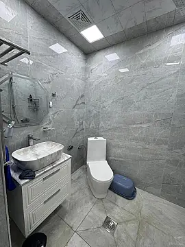 Kirayə verilir 2 otaqlı mənzil 70 m²