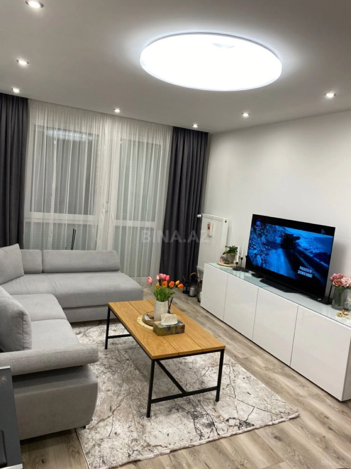 Kirayə verilir 2 otaqlı mənzil 70 m²