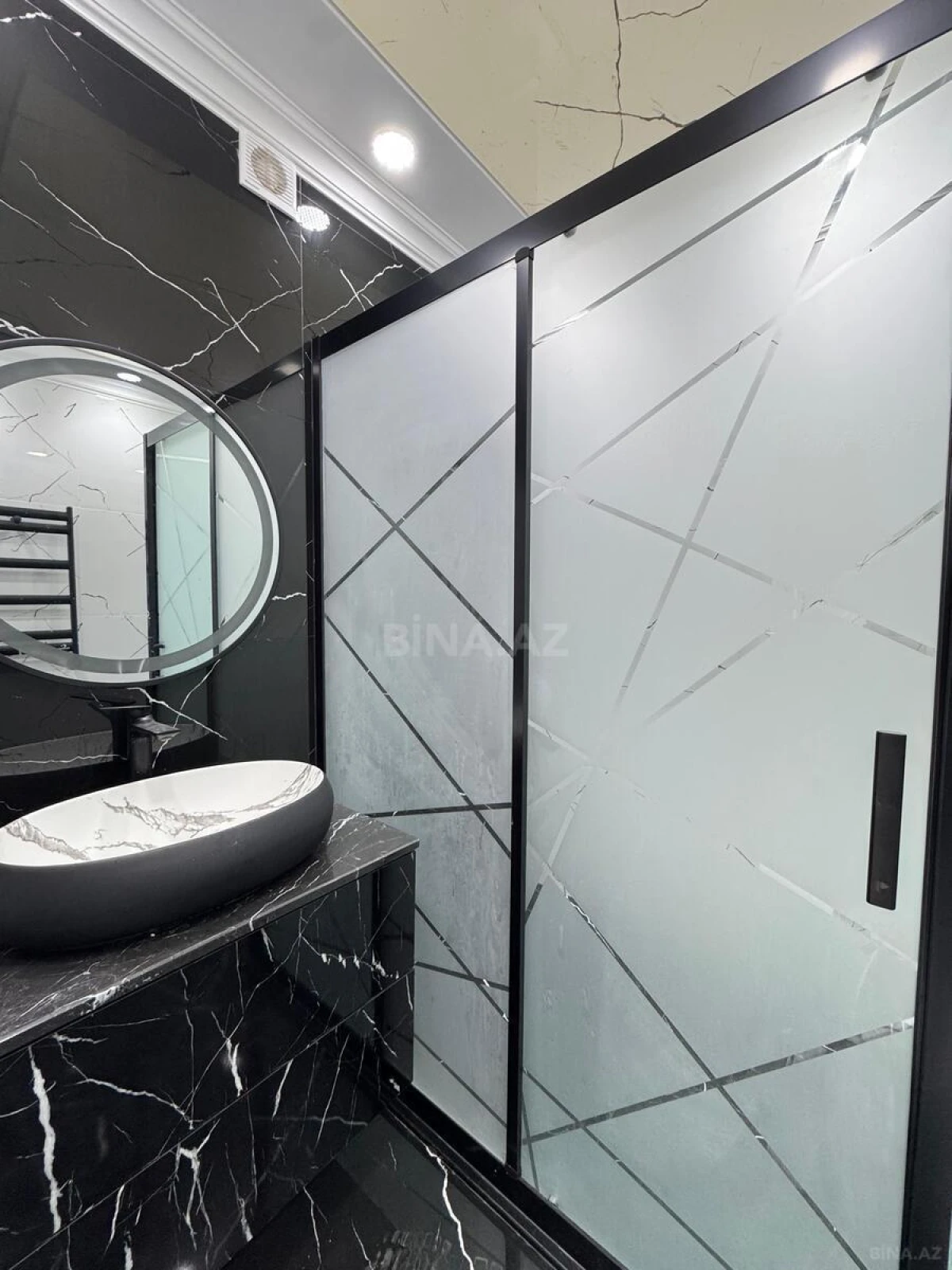 Satılır 2 otaqlı mənzil 96 m²