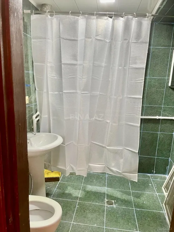 Kirayə verilir 2 otaqlı mənzil 80 m²