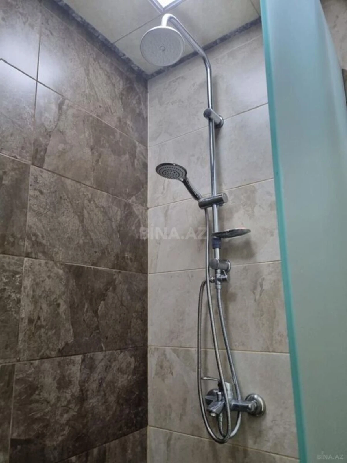 Kirayə verilir 2 otaqlı mənzil 56 m²