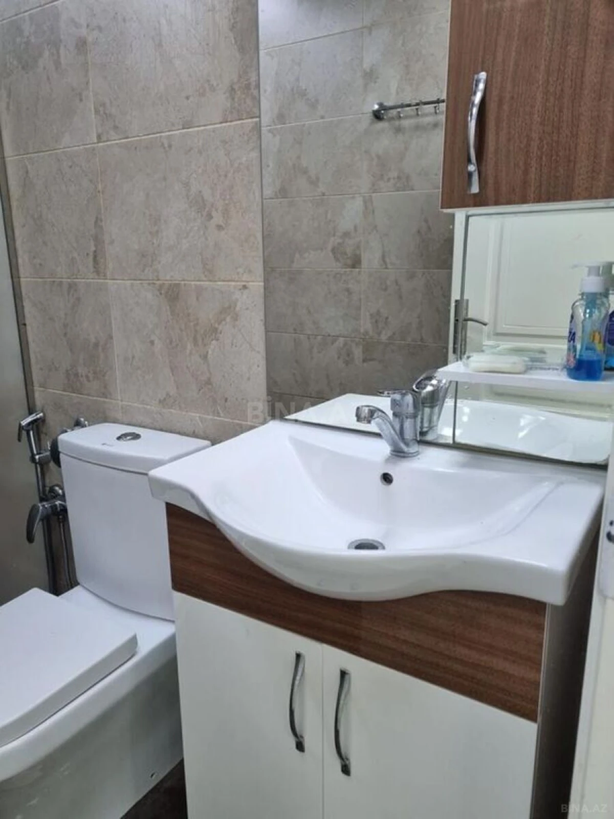 Kirayə verilir 2 otaqlı mənzil 56 m²