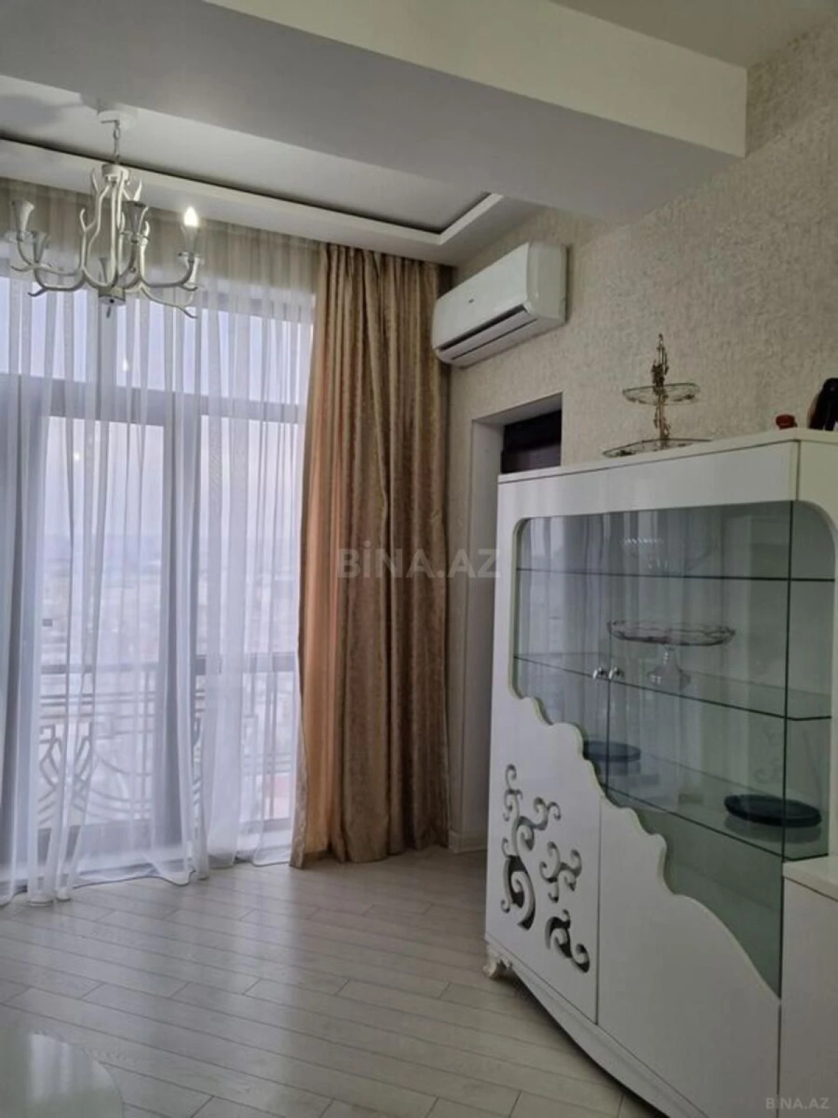 Kirayə verilir 2 otaqlı mənzil 56 m²