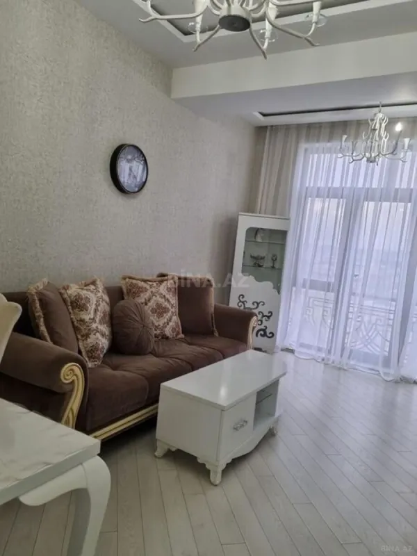Kirayə verilir 2 otaqlı mənzil 56 m²