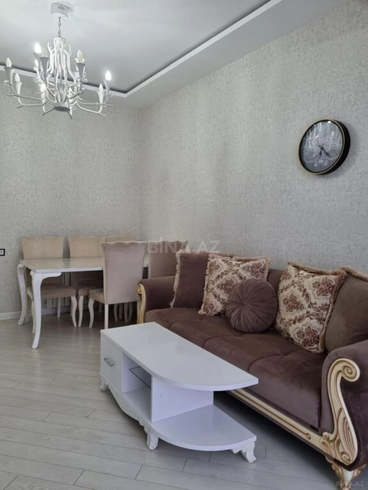 Kirayə verilir 2 otaqlı mənzil 56 m²
