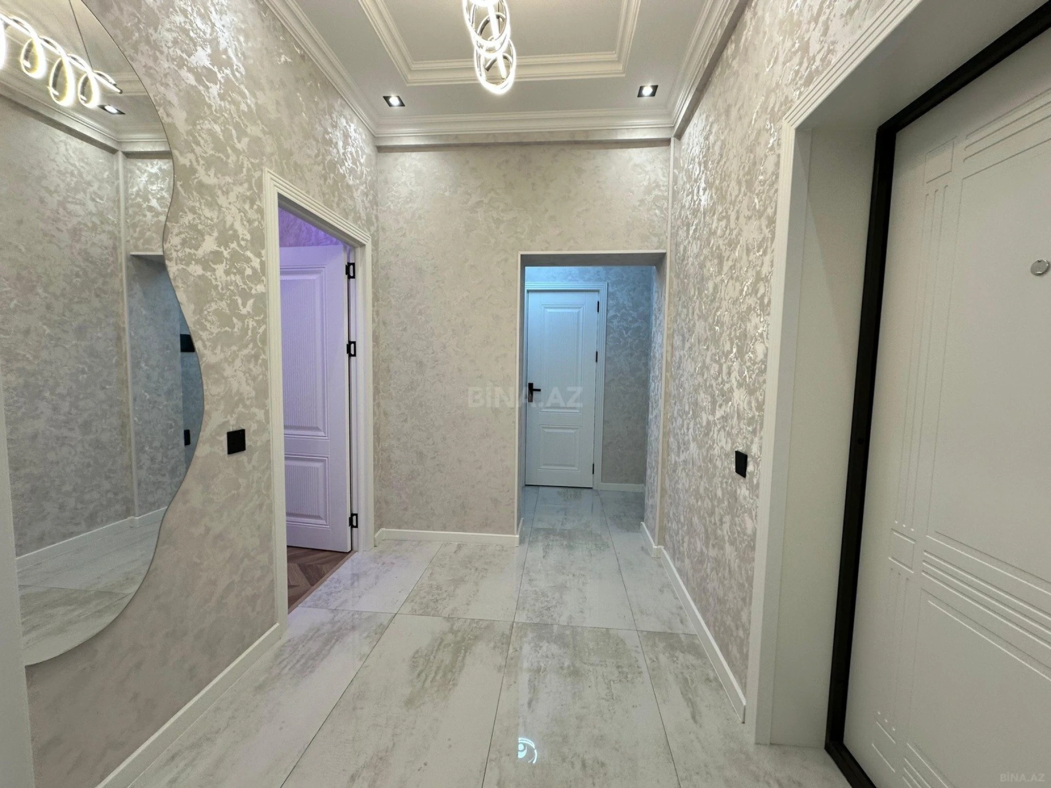 Satılır 2 otaqlı mənzil 65 m²