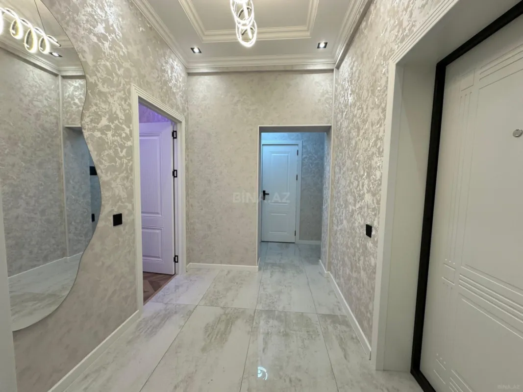 Satılır 2 otaqlı mənzil 65 m²