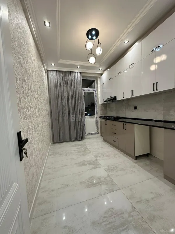 Satılır 2 otaqlı mənzil 65 m²