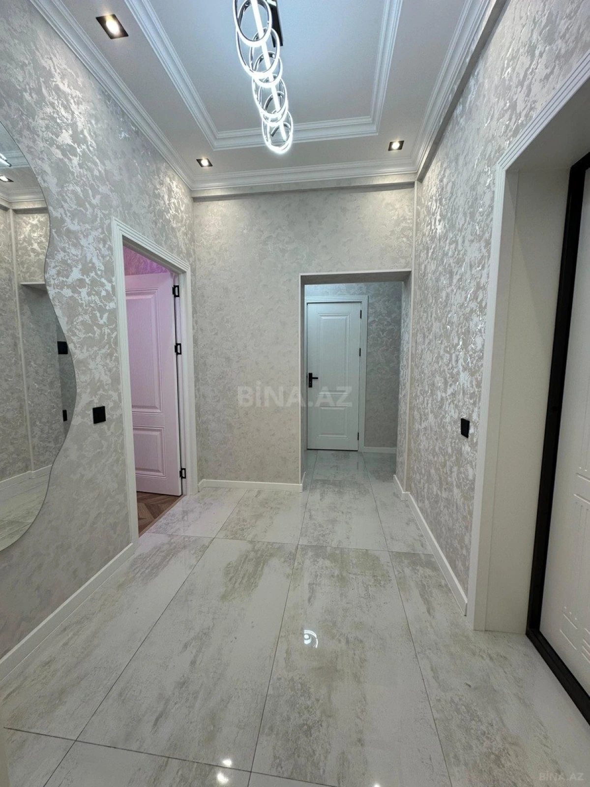 Satılır 2 otaqlı mənzil 65 m²