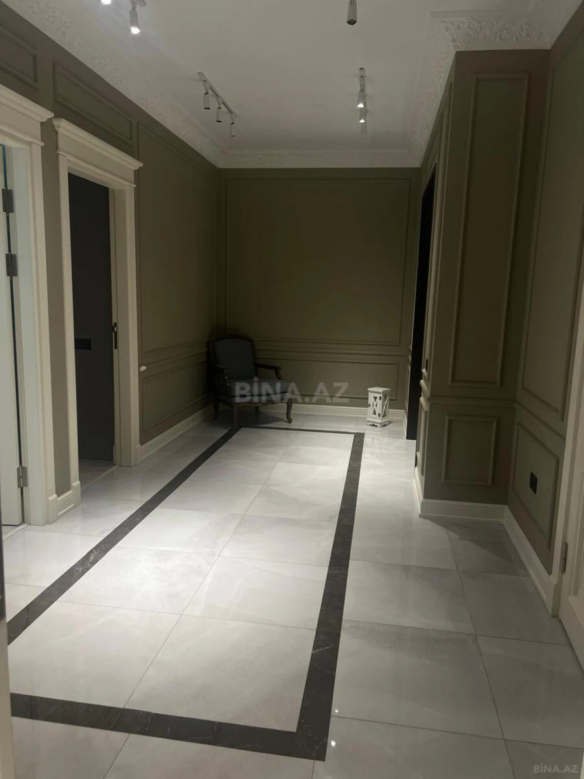 Satılır 3 otaqlı mənzil 116 m²