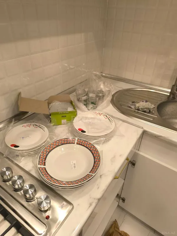 Kirayə verilir 2 otaqlı mənzil 70 m²