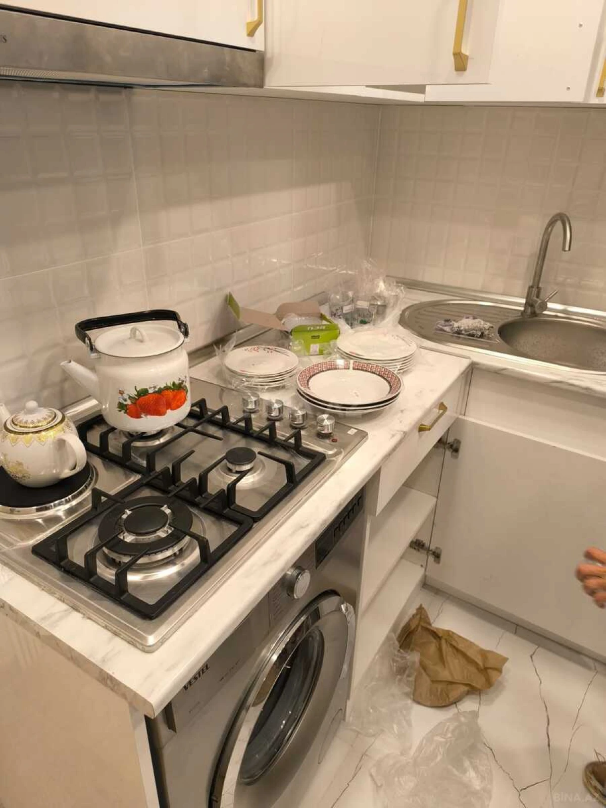 Kirayə verilir 2 otaqlı mənzil 70 m²