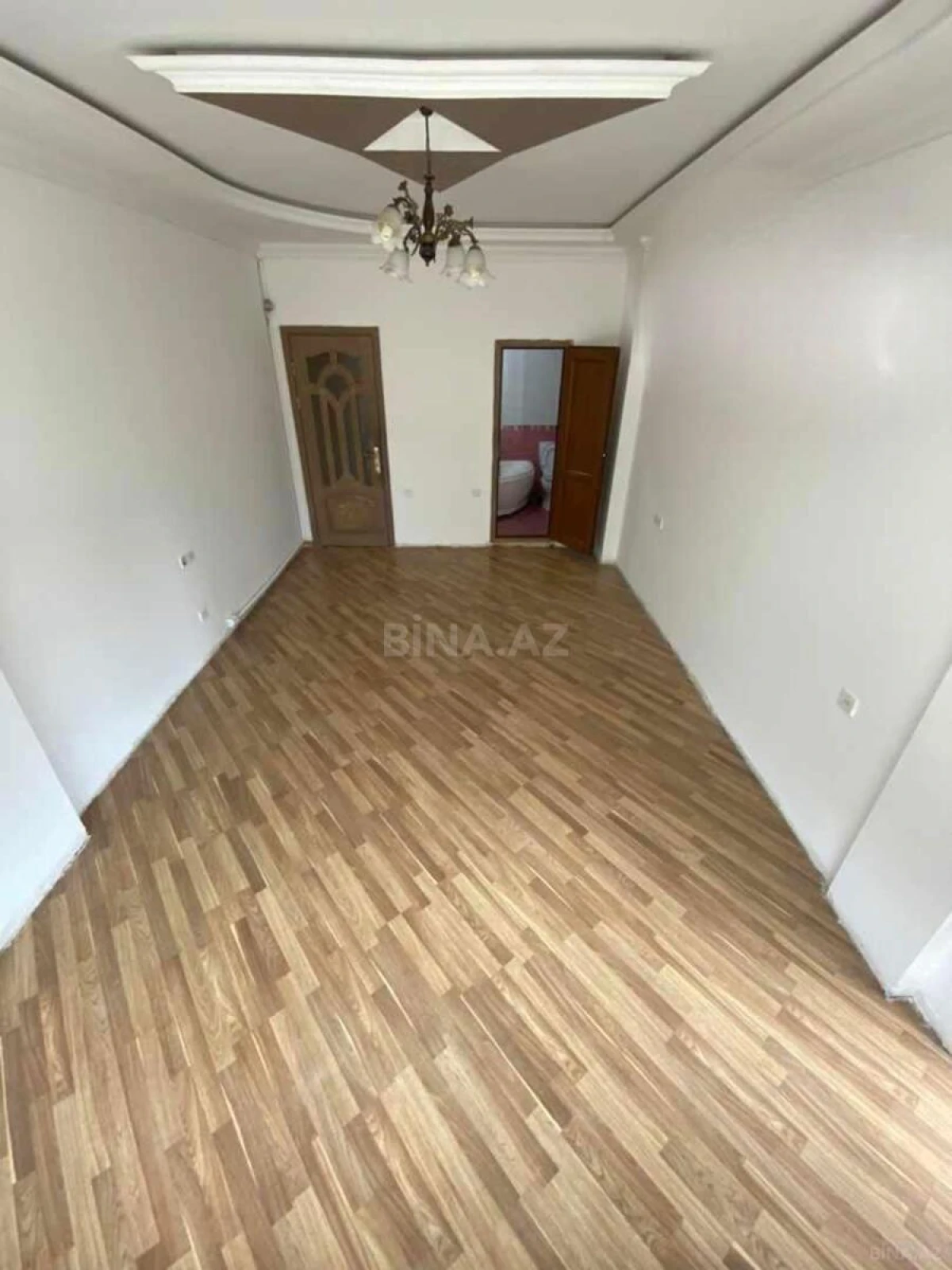 Satılır 5 otaqlı mənzil 192 m²