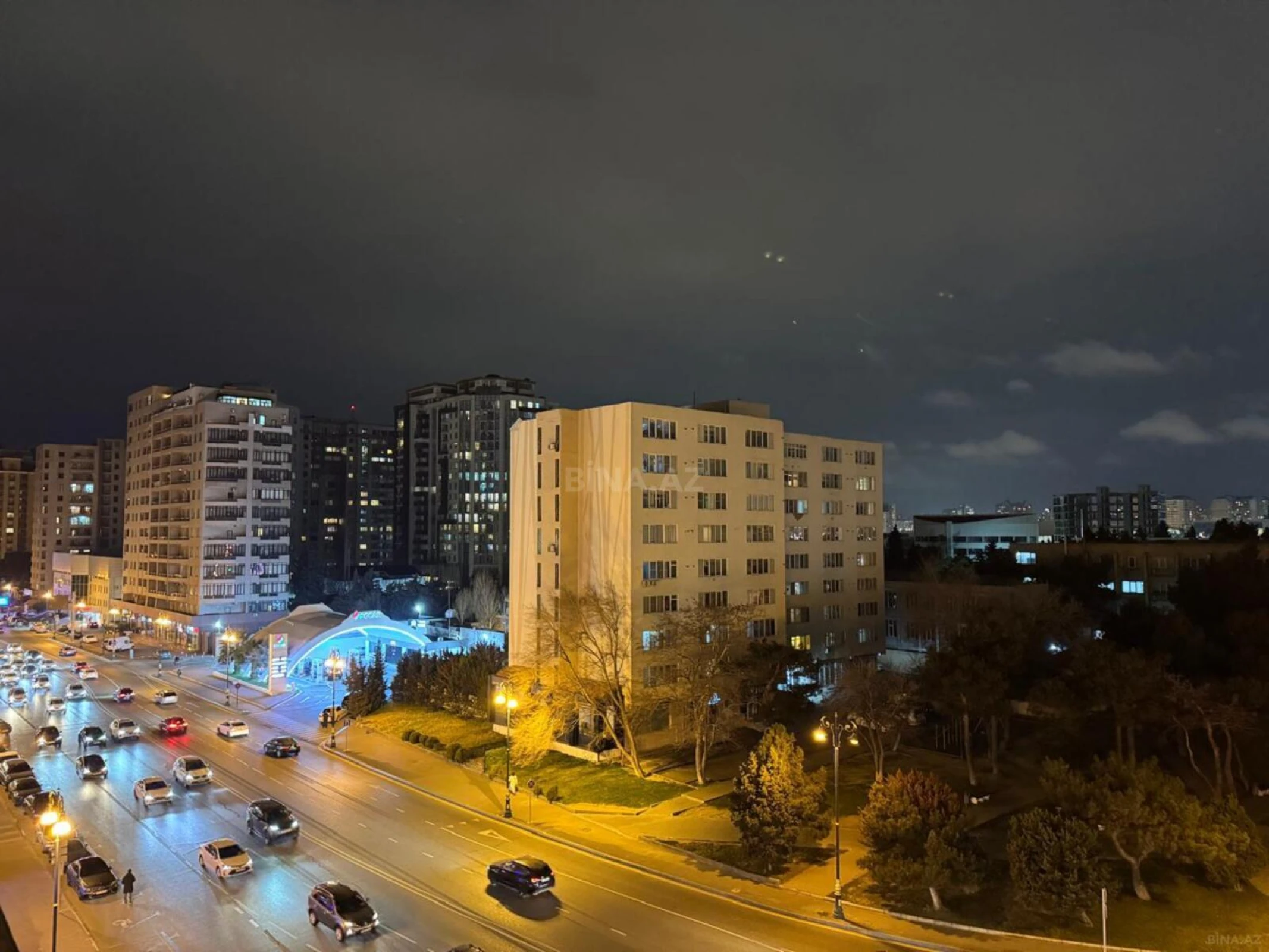 Kirayə verilir 4 otaqlı mənzil 170 m²