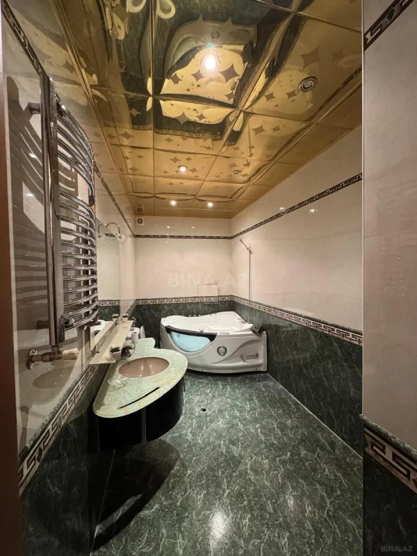 Kirayə verilir 4 otaqlı mənzil 170 m²