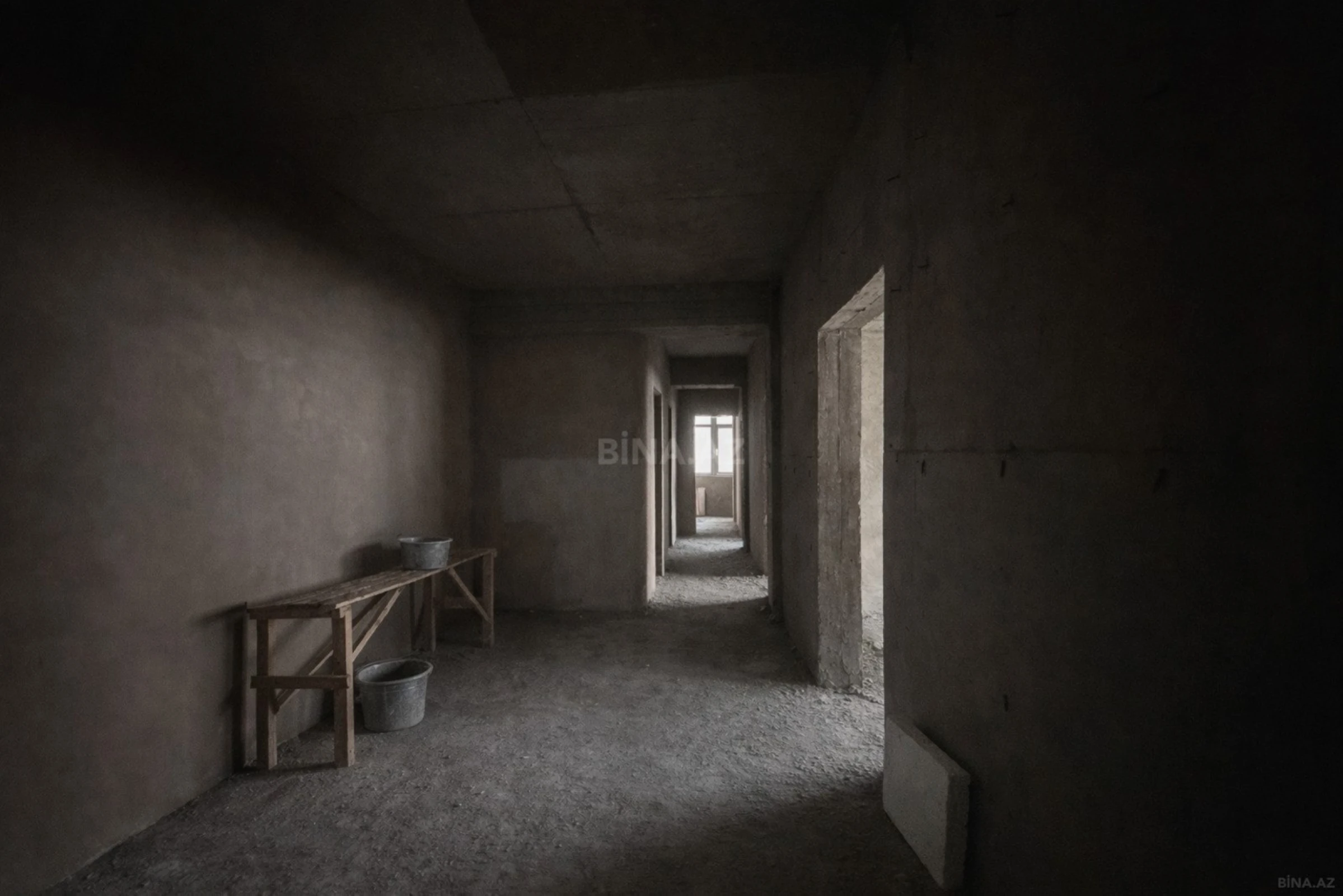 Satılır 4 otaqlı mənzil 153 m²