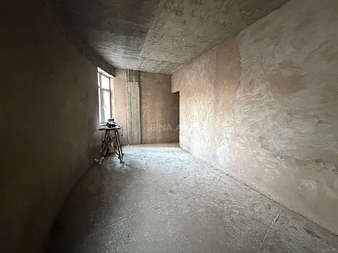 Satılır 4 otaqlı mənzil 153 m²