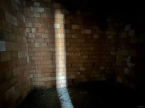 Satılır 4 otaqlı mənzil 153 m²