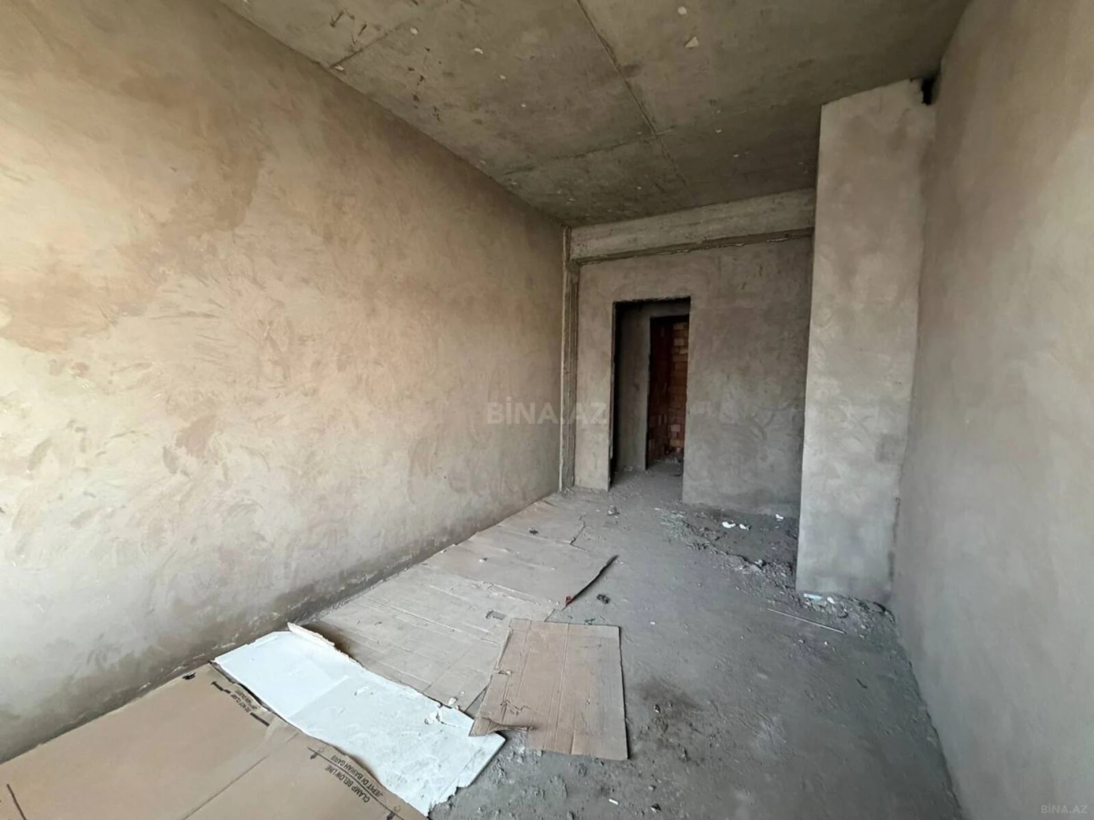 Satılır 4 otaqlı mənzil 153 m²