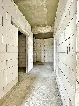 Satılır 2 otaqlı mənzil 106 m²