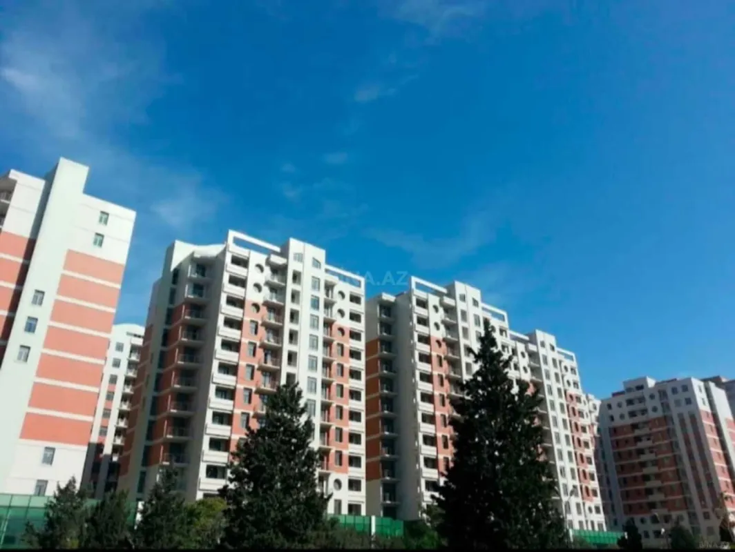 Satılır 3 otaqlı mənzil 101 m²