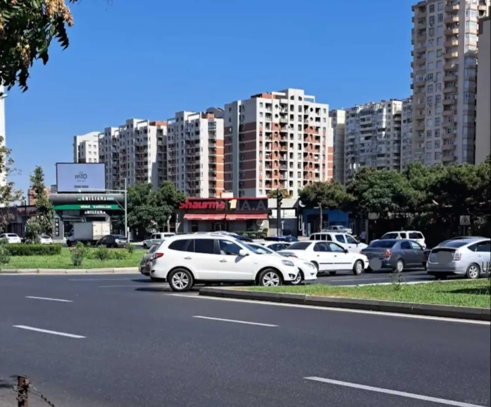 Satılır 3 otaqlı mənzil 101 m²