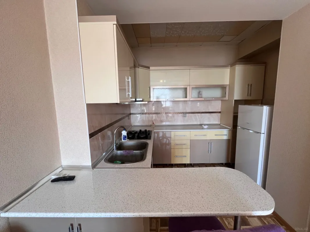 Kirayə verilir 3 otaqlı mənzil 90 m²