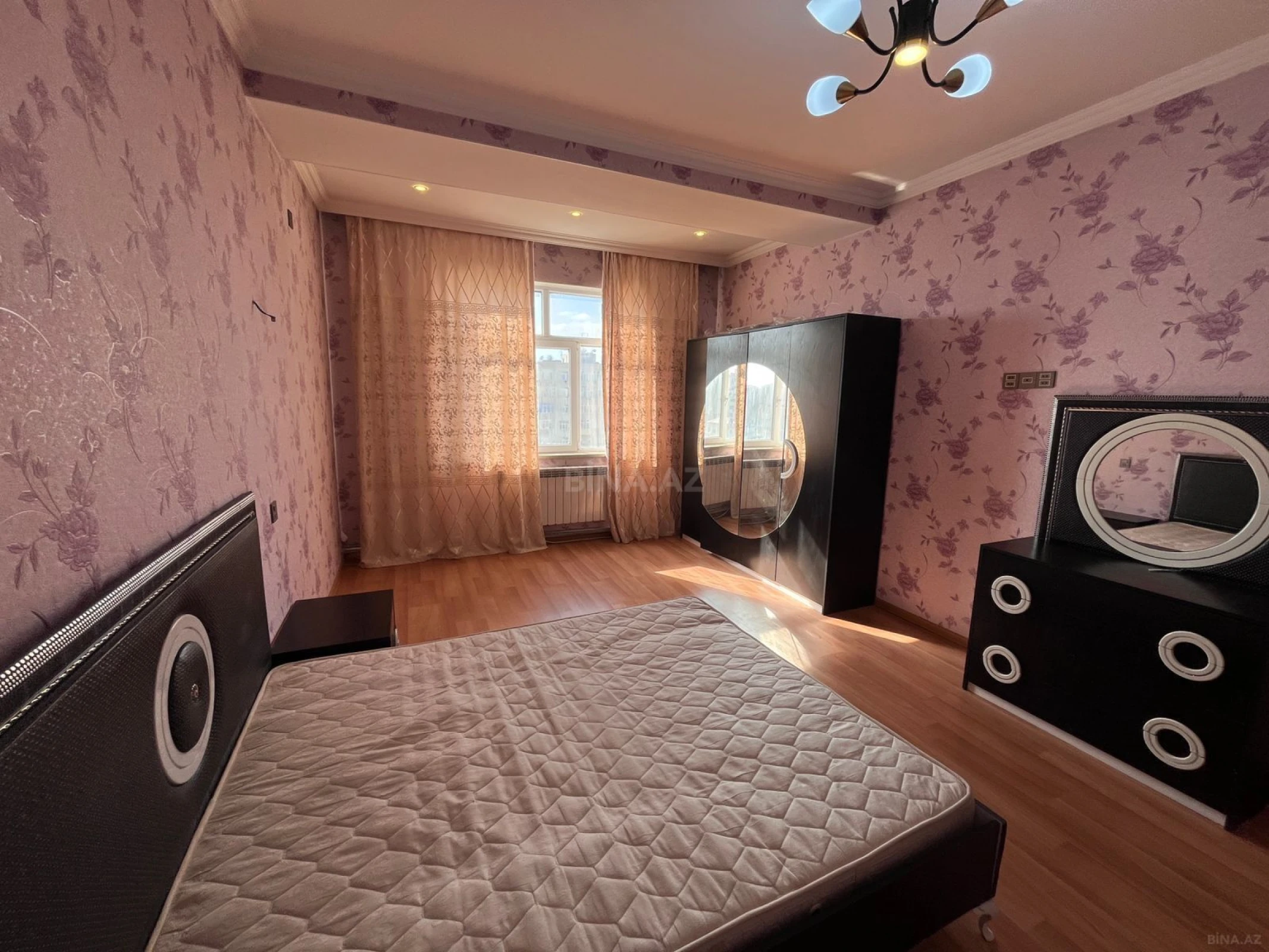 Kirayə verilir 3 otaqlı mənzil 90 m²