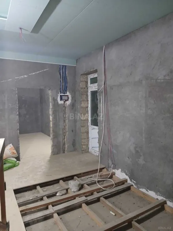 Satılır 6 otaqlı həyət evi 280 m²