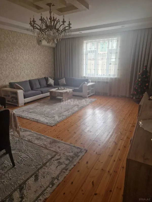 Satılır 6 otaqlı həyət evi 280 m²