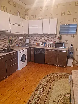 Satılır 6 otaqlı həyət evi 280 m²