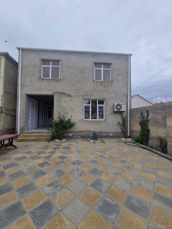 Satılır 6 otaqlı həyət evi 280 m²