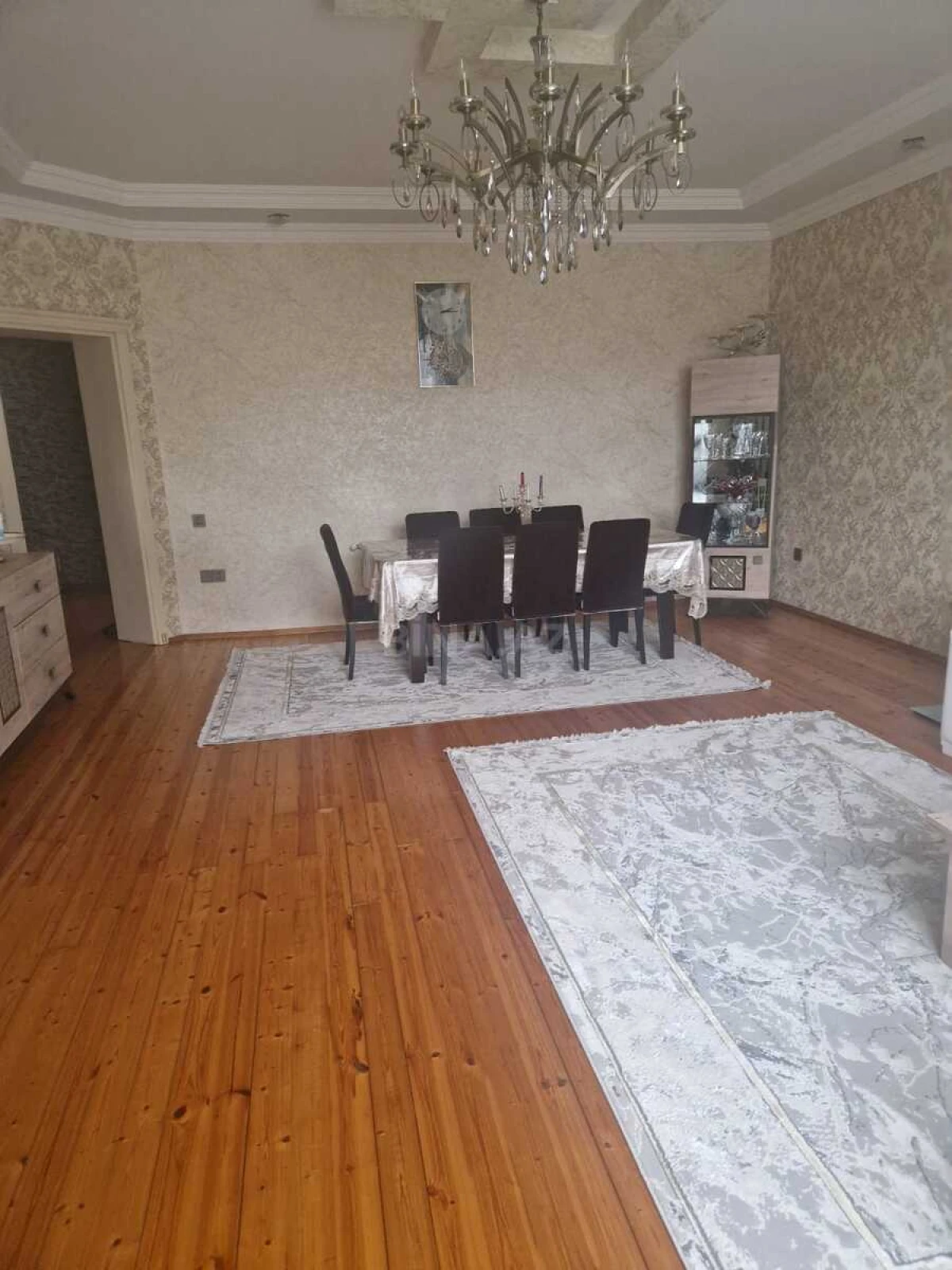 Satılır 6 otaqlı həyət evi 280 m²