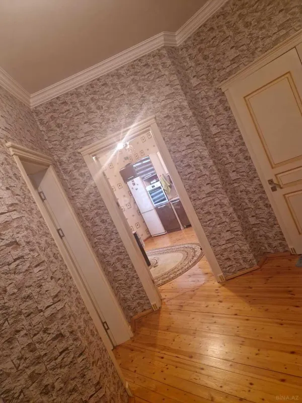 Satılır 6 otaqlı həyət evi 280 m²