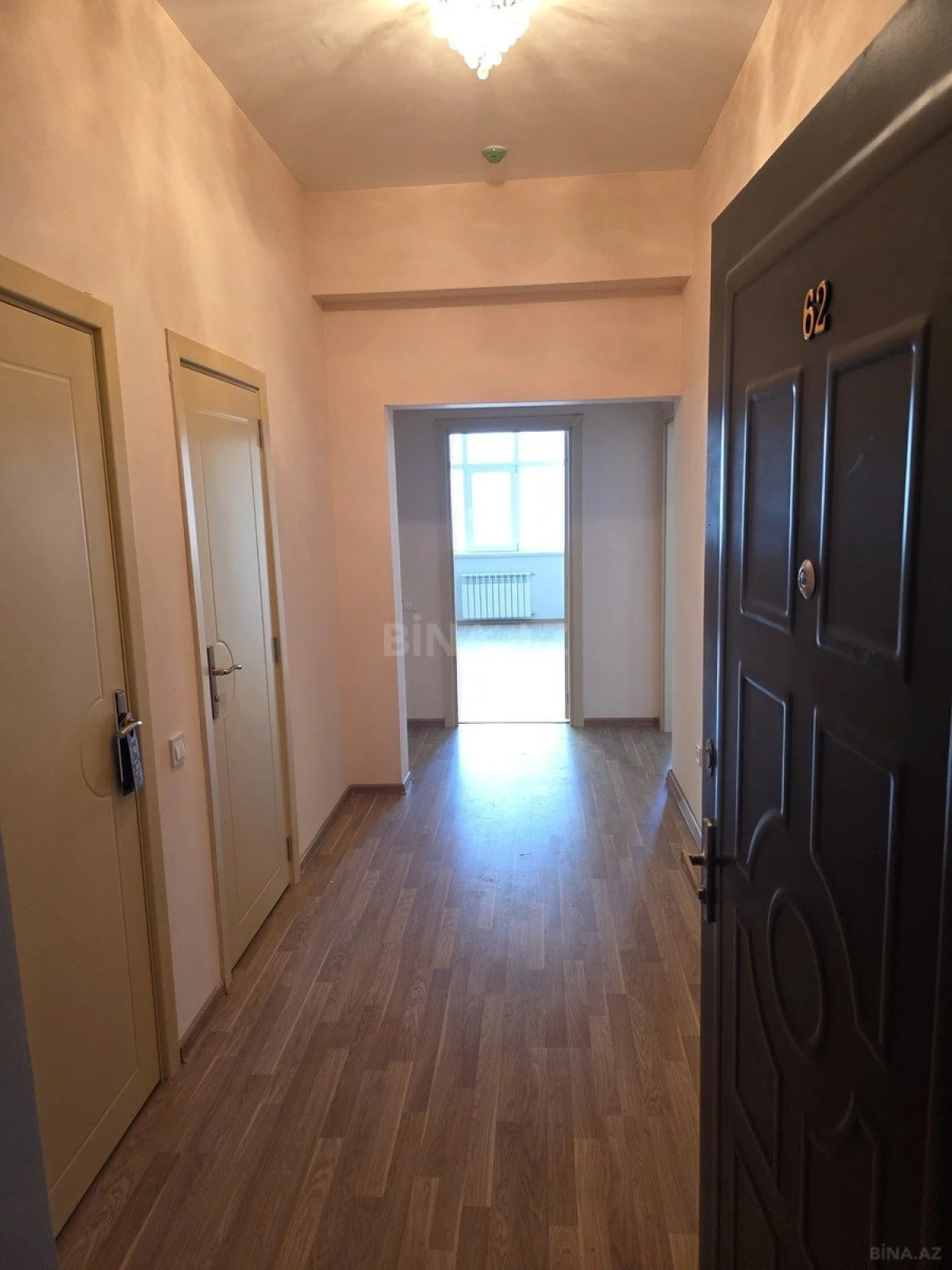 Satılır 2 otaqlı mənzil 75 m²