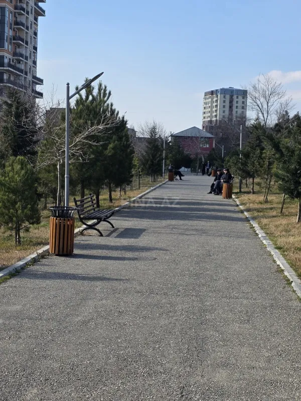 Satılır 2 otaqlı mənzil 75 m²