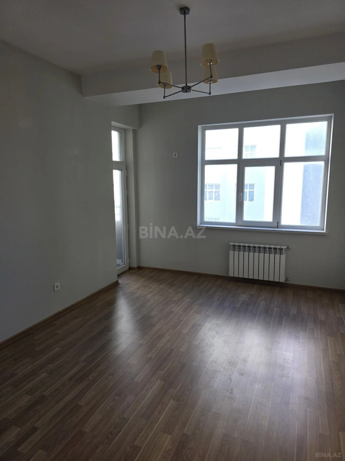 Satılır 2 otaqlı mənzil 75 m²